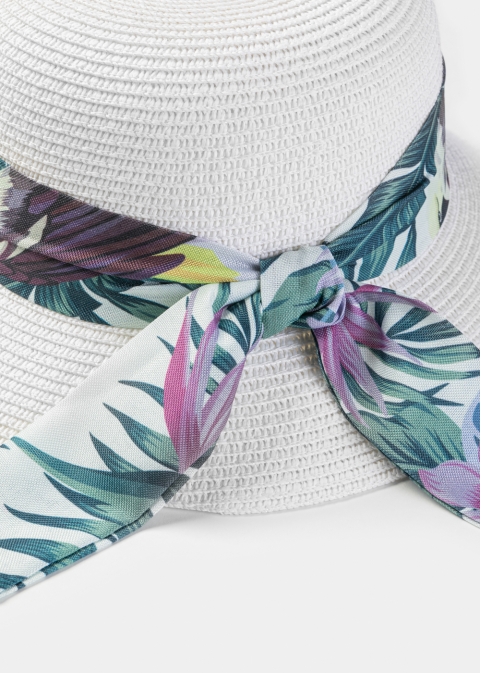 White Hat w/ Patterned Ribbon