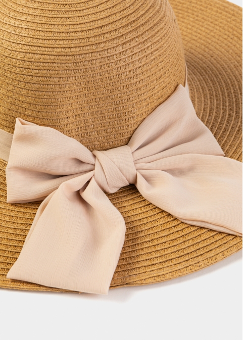 Brown Hat w/ Cream Bow