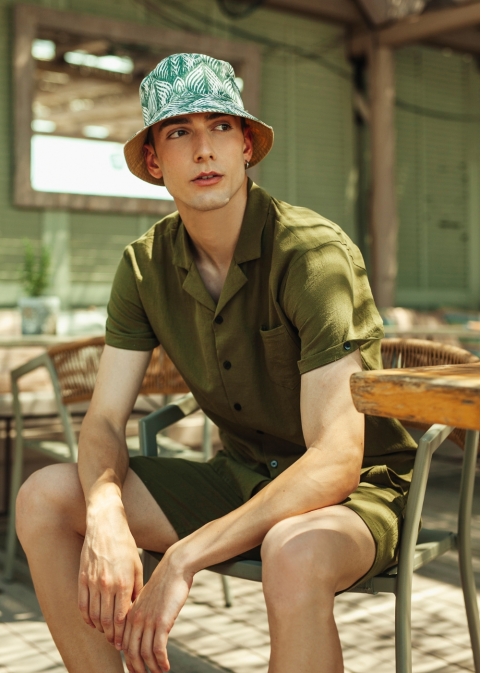 Double-Faced Bucket Hat Leaves Pattern & Camel 