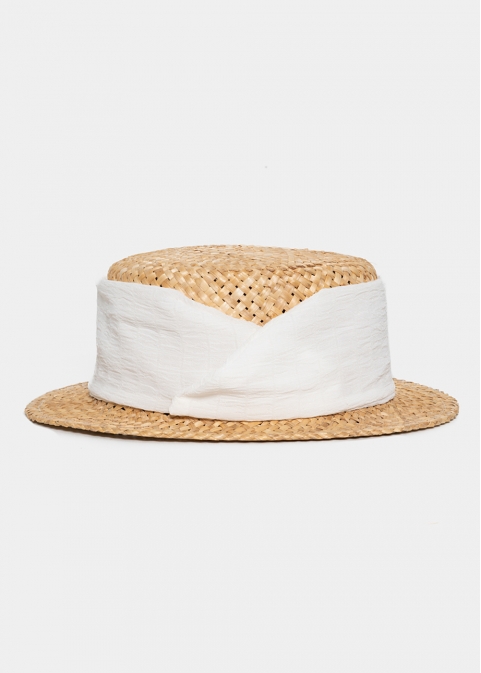 Beige straw hat with white strap