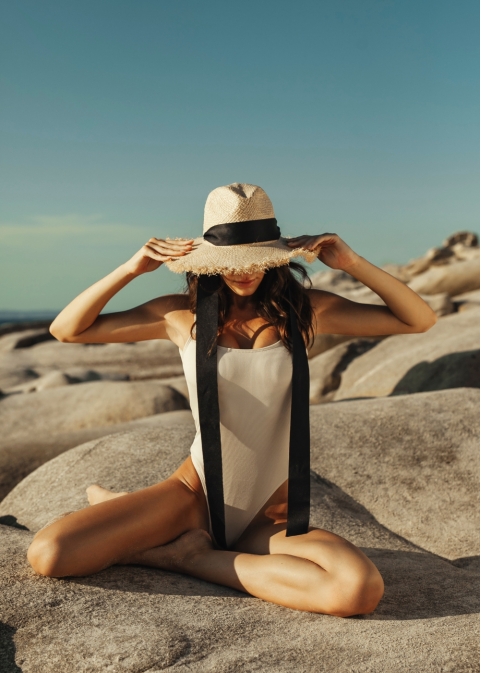 Beige Raffia Panama Style Hat w/ black neck ribbon