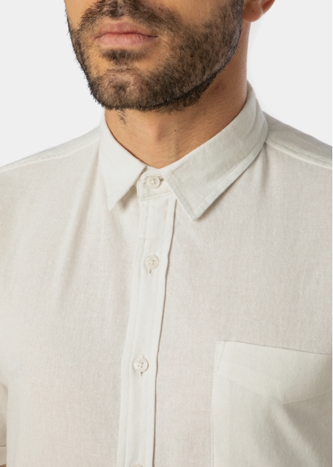 White Classic Shirt w/ Short Sleeves