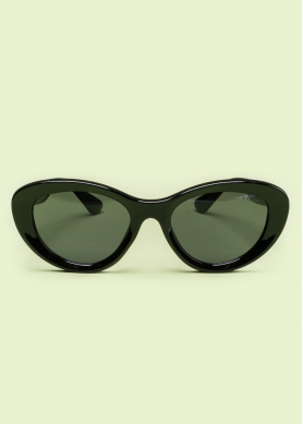 "Clio" Black