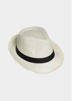 Ecru fedora with loose strands and black strap