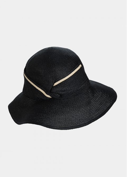 Black knot hat 