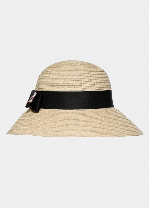 Beige hat with black foulard bow 