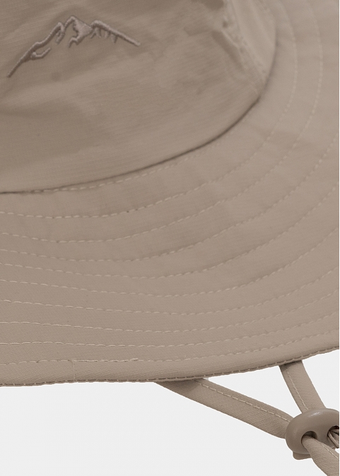 Beige active folded hat 