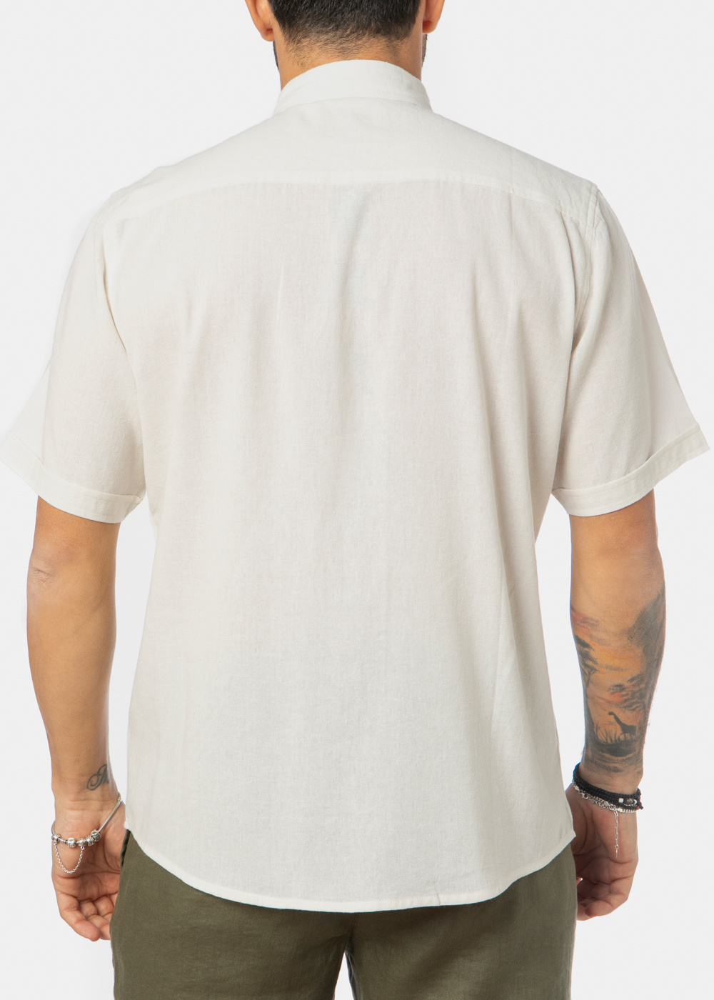 White Classic Shirt w/ Short Sleeves